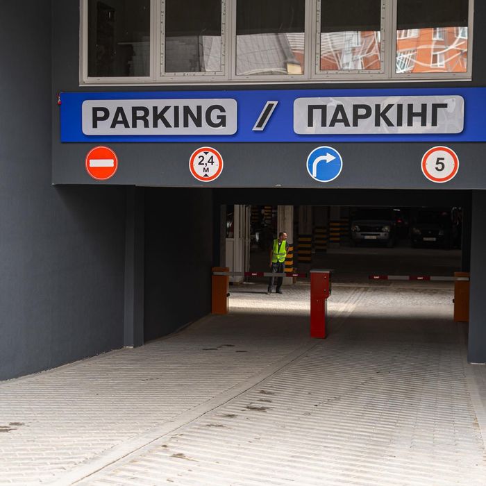 Продаж паркомісця ЖК Княгинин