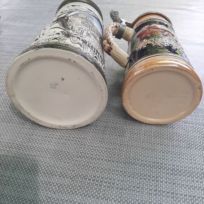 Dwa ceramiczne kufle do piwa