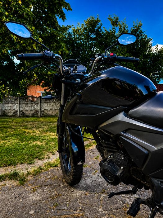 Продам ліфан сітір 200