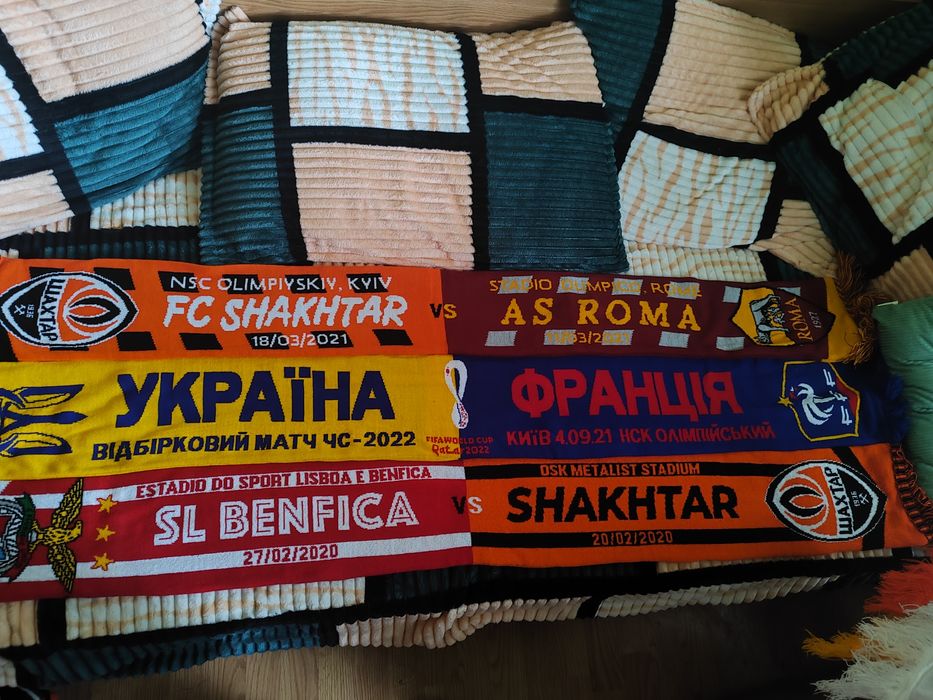 Футбольні шарфи/футбольные шарфы