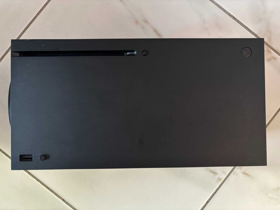 Xbox Series X 1 ТБ Black + 3 игры в подарок