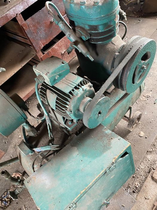 Компресор під 380