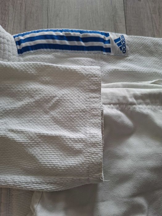 judoga biała treningowa adidas 150