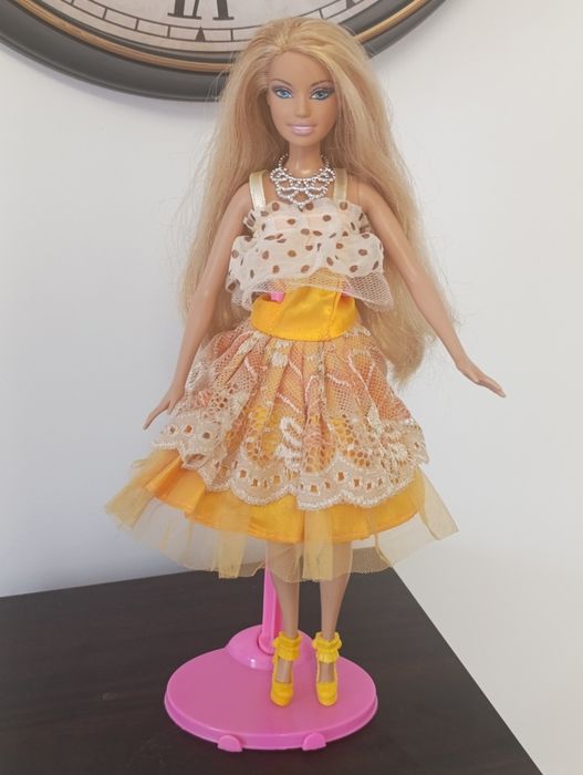 Ubranka dla Barbie - sukienka koktajlowa