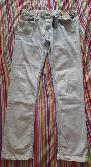 Bershka нові 31 На кнопках варенки