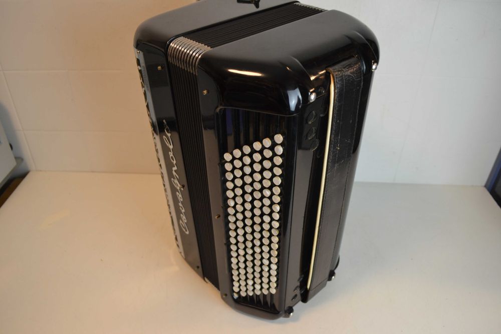Acordeao Cavagnolo Vedeta 10 4 Voz.  N 315
