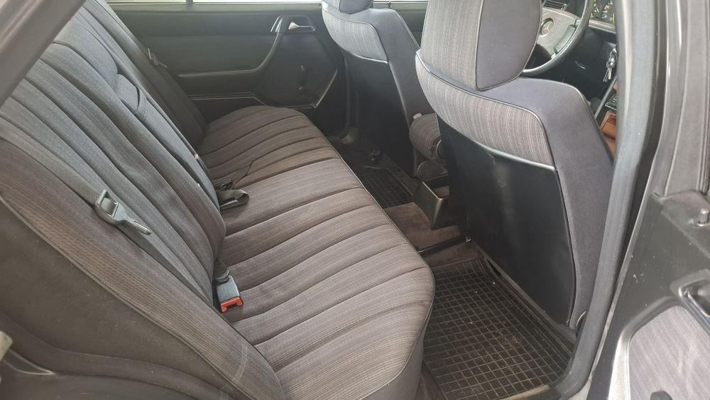 Vendo Mercedes 124 E200 gasolina