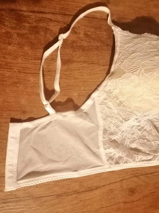 Biustonosz koronka 75B