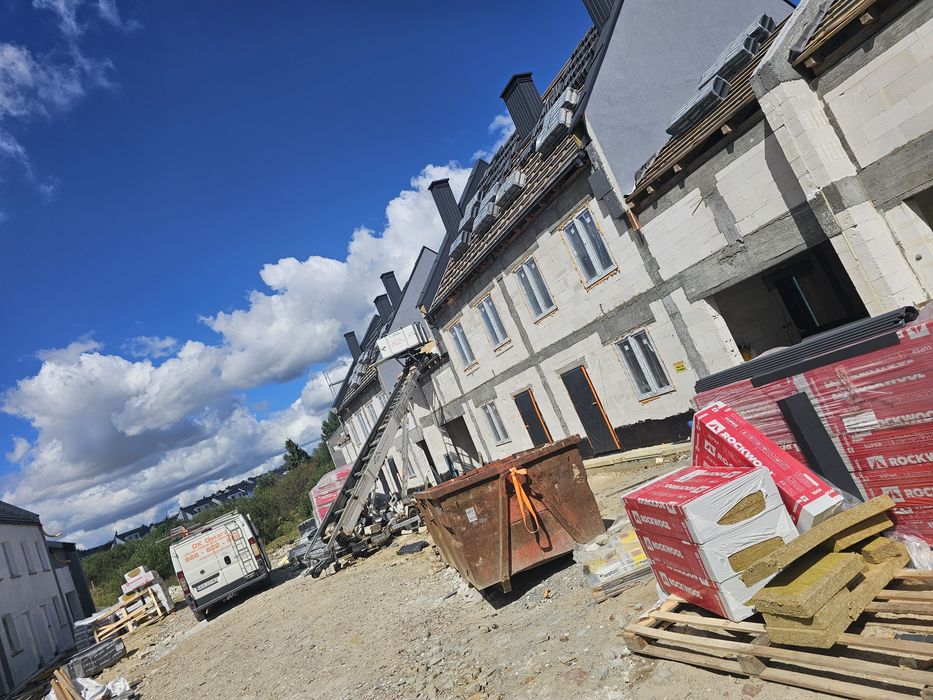 Usługi  Ciesielsko  Dekarskie  Dekarz Blacharz Cieśla Zgrzewanie Papy