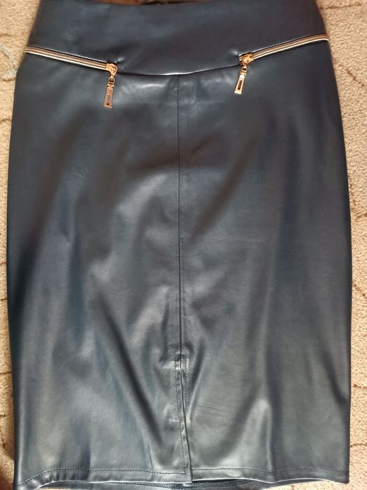 Спідниця із еко-шкіри нова
