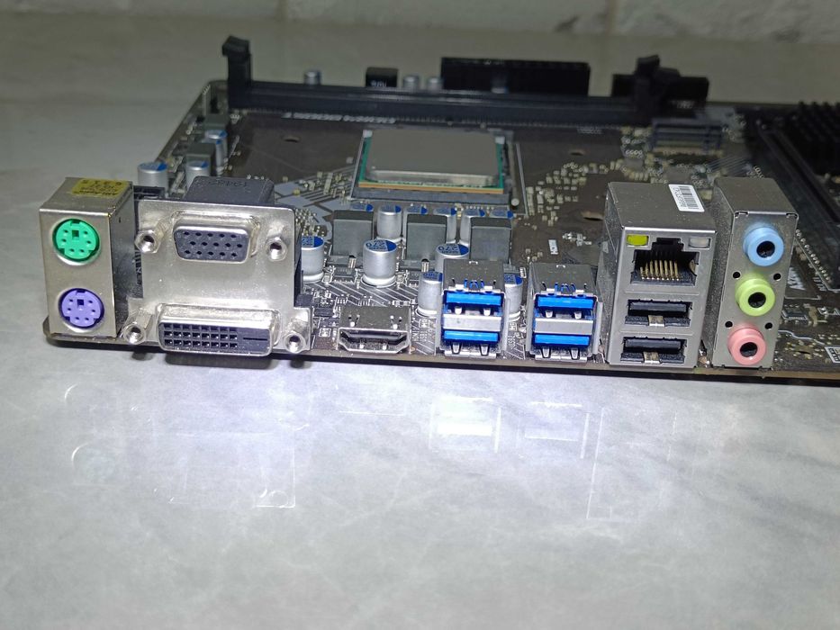 Ігровий комплект AMD MSI A320M-A PRO + RYZEN 5 2600 6 ядер 3.9Gz sAM4