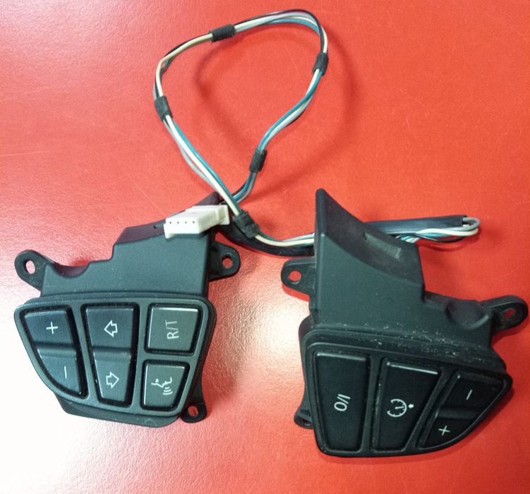 Кнопки руля  BMW  X3 e83,  X5 e53