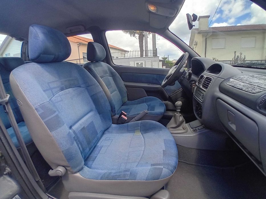 Renault Clio 1.2 Gasolina • 170 mil km • Bom Estado
