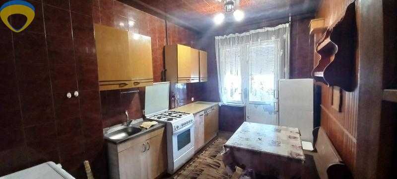 Продам 3 кімнатну квартиру на пр. Добровольського.  р8