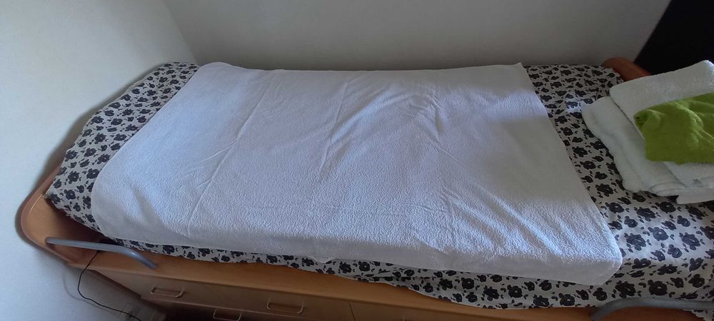 Toalhas, manta, banco, tapete p/marquesa. Spa (Tudo novo c/desconto