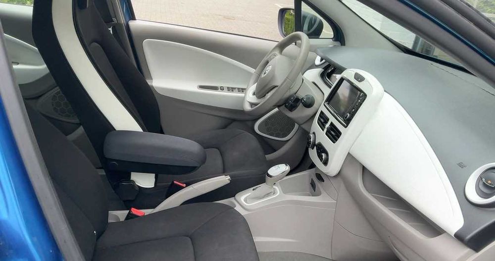 Renault Zoe R90 41Kw *c/bateria * 2017 * Keyless