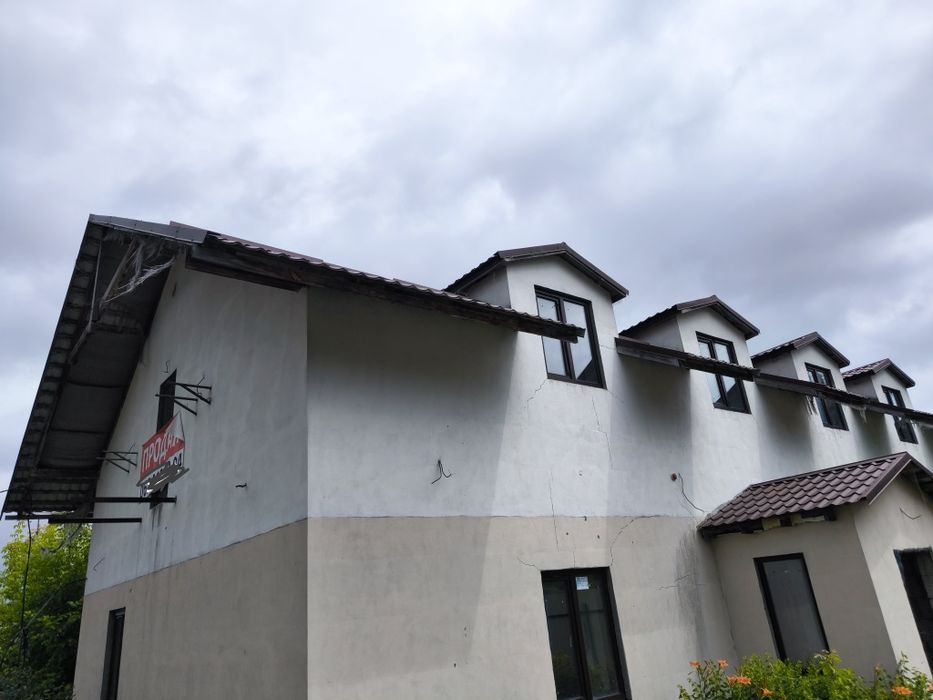 Продам приміщення під комерцію Рожни