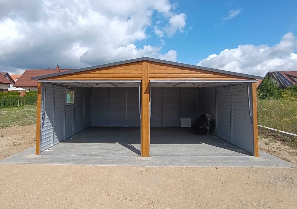 Garaż blaszany 6×5m bramy uchylne, dach dwuspadowy, złoty dąb PREMIUM
