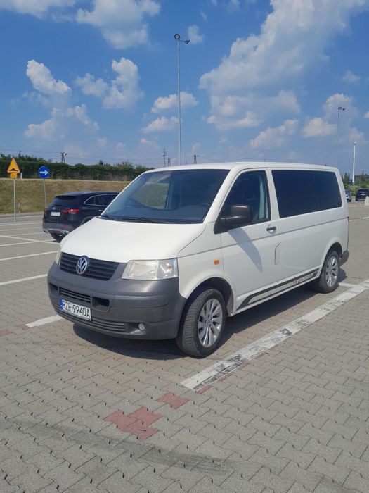 VW T5 Transporter 8 osób