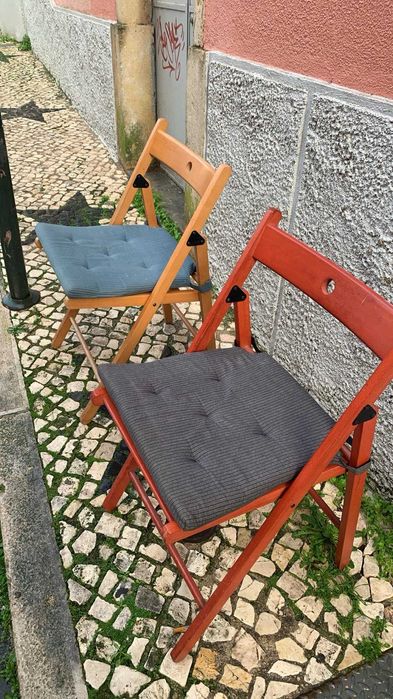 Conjunto de 7 cadeiras por 40 euros