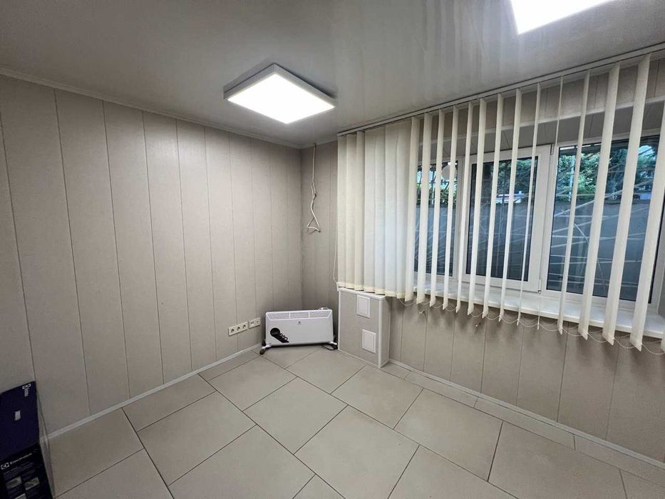 Аренда офис Кириловская 116 центр 60м2 метро 10мин два входа Без% офис