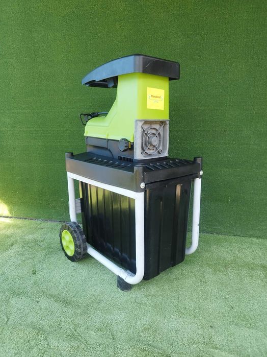 Rozdrabniacz do gałęzi frezowy wysyłka gwarancja mocny 2500 watt