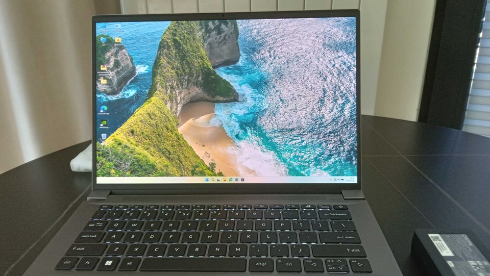 Acer Swift X 14 SFX14-72G – Ultra 7 155H / RTX 4060 / 32GB / OLED
