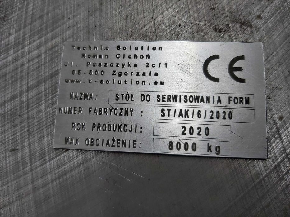 Stół do serwisowania form wtryskowych