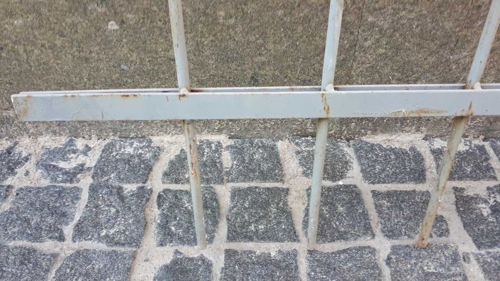 Металева огорожа паркан