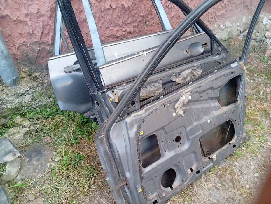Двері Міцубісі галант 6 хетчбек