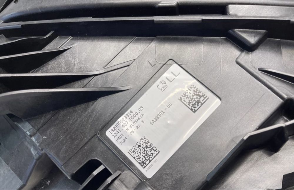 Фари є в наявності BMW I4 4 LCI G22 G23 G26 Г80 M3 M4 бмв і4 г 26 рестайл до рестайл