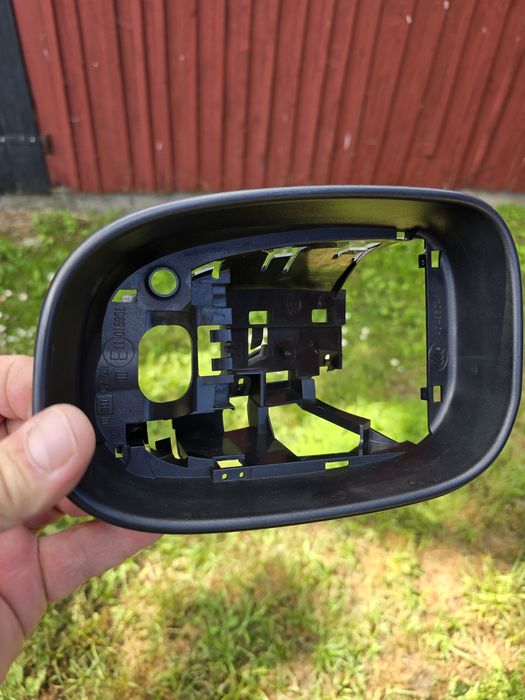 Obudowa Lusterka Lewego Volvo V50 S40 C30 S60 Nr 3004-141  Średnie NR 1