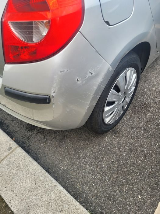 Carro Clio Renault
