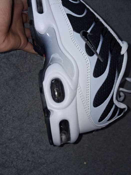 Nike Air Max Tn Branco e Preto