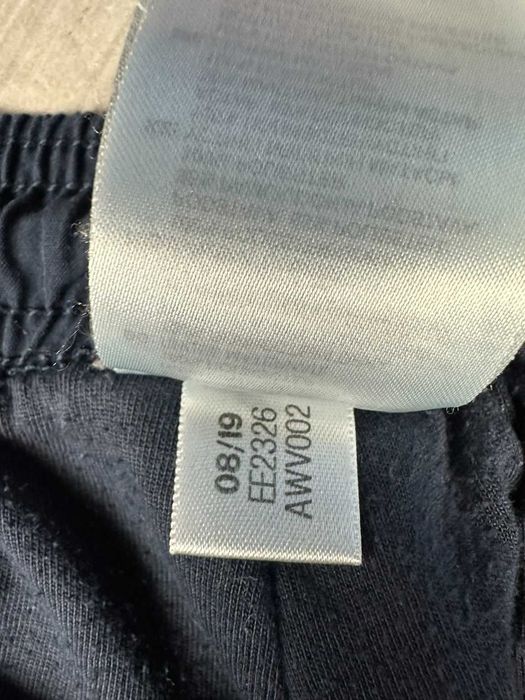 Spodnie dresowe Adidas granatowe 3 paski – klasyk | M/L