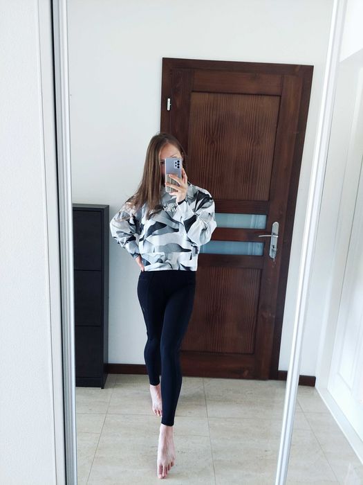 4F Nowa bluza S/36 crop top wzór bluzka koszulka longsleeve swetr
