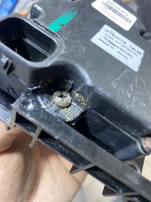 Актуатор тесла s 2015/16