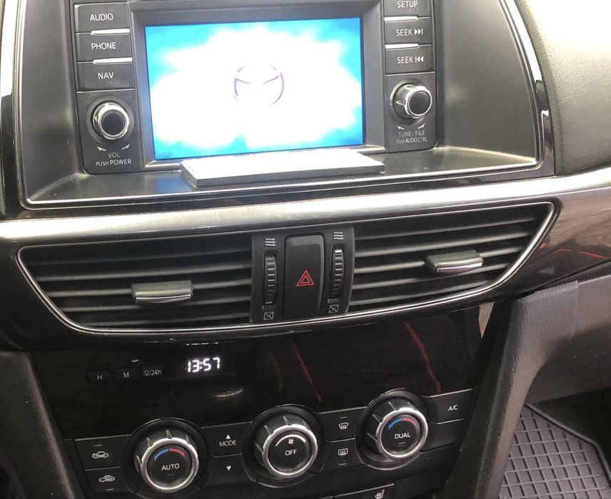 Продам авто мазда 6 газ/бенз