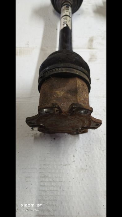 Półoś Lewa przednia Polos Przód Audi A8 D3 4.2 benzyna 3.7 3.0