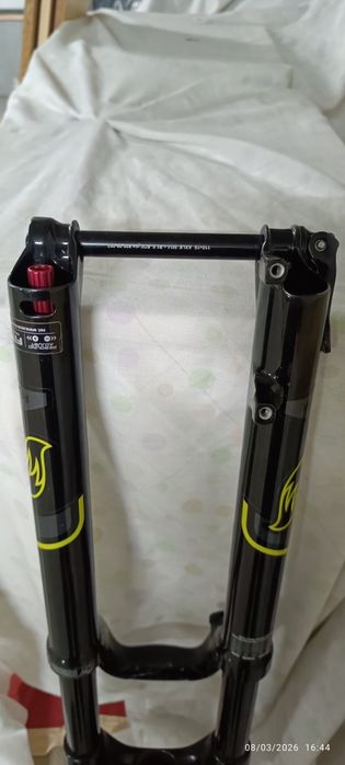 Suspensão Fox 32