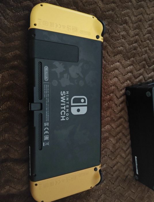 Nintendo Switch Edição Pikachu