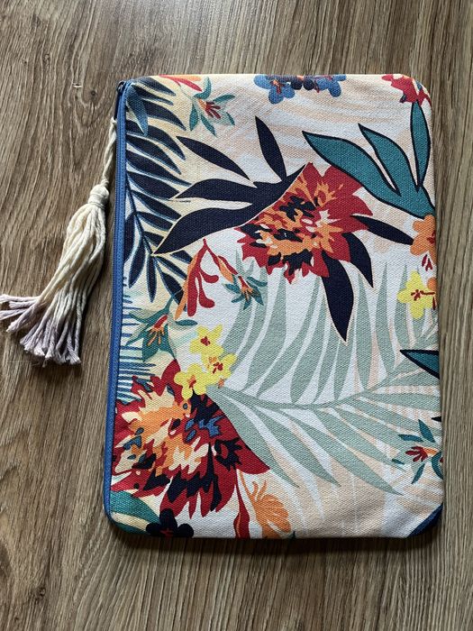 Etui pokrowiec na tablet ipad Roxy