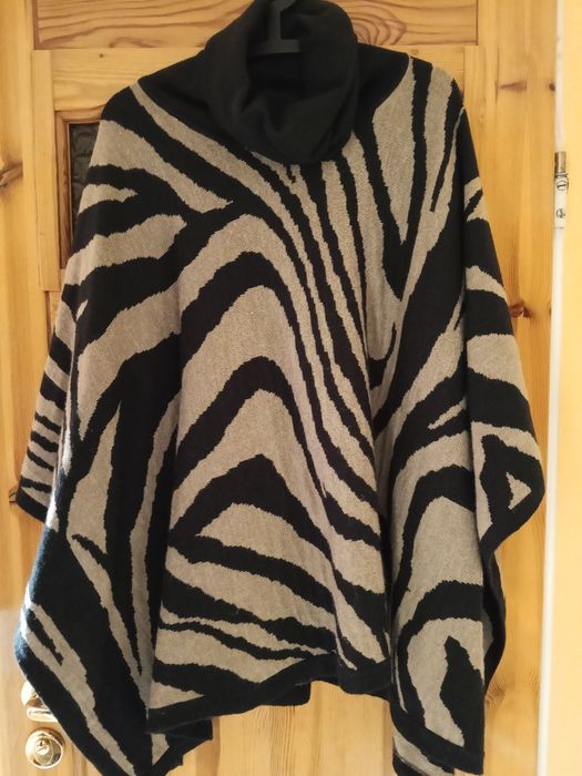 Poncho narzutka collection