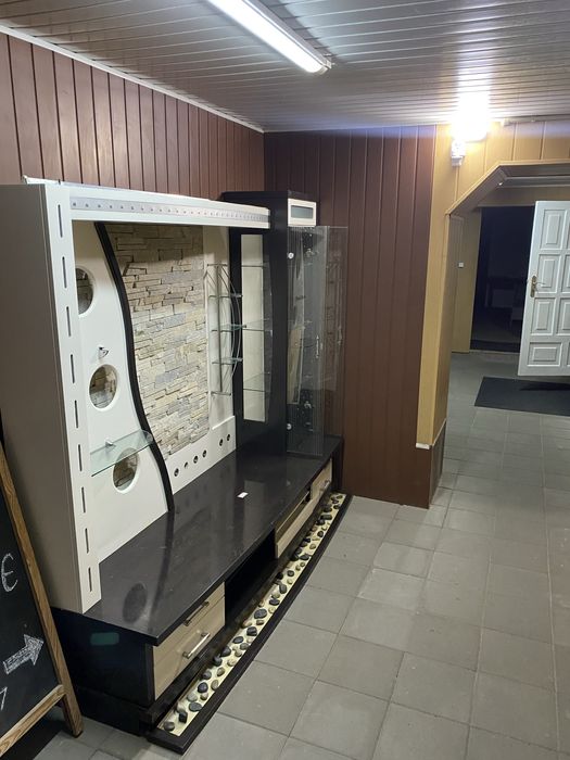 Стінка з підсвіткою