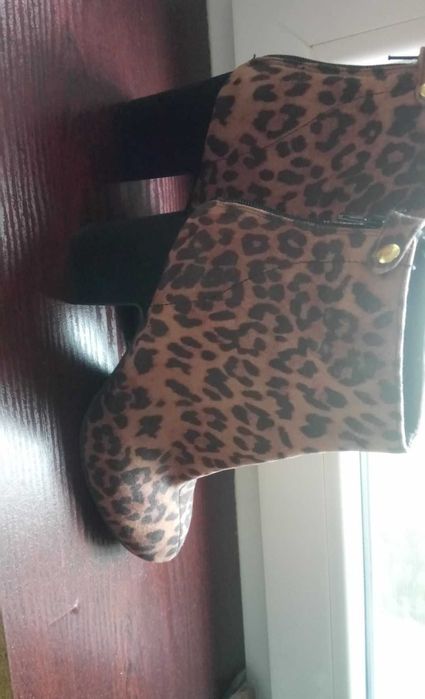 Ботинки леопардові осінь-весна!