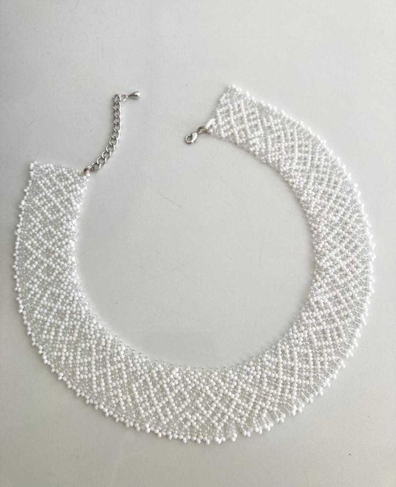 Gargantilha artesanal de missangas