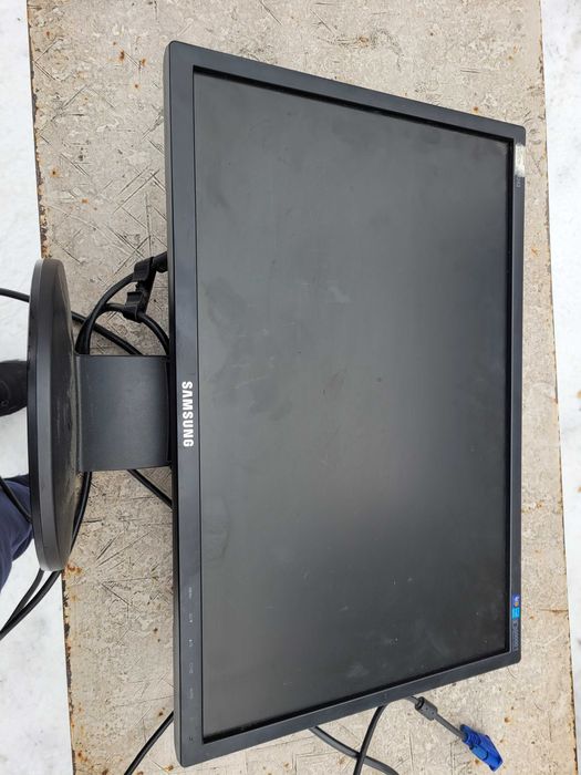 Монитор Samsung 2243NW 22"