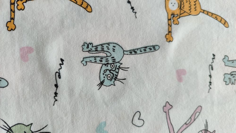 Biała koszulka koty 134 Szachownica, t-shirt, bluzka z kotami