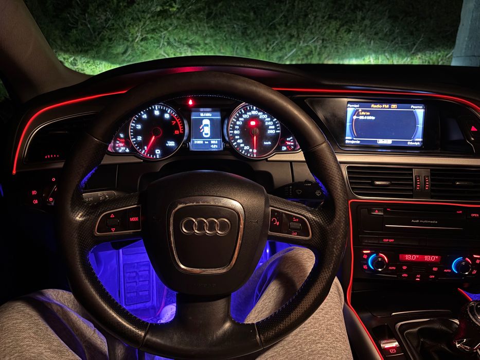Audi a5 8t 2009 rok 2.0TFSI