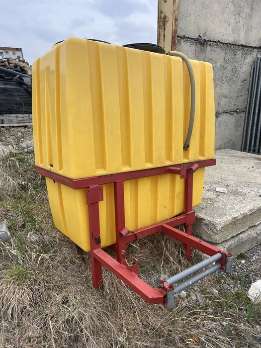 Zbiornik  na wode 1000L do traktora.